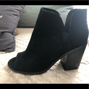 Steve Madden peep toe bootie